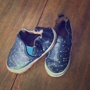 Robeez soft soles slip on shoes
